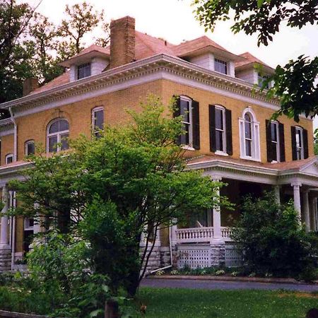 Beall Mansion An Elegant Bed & Breakfast Inn オールトン レストラン 写真