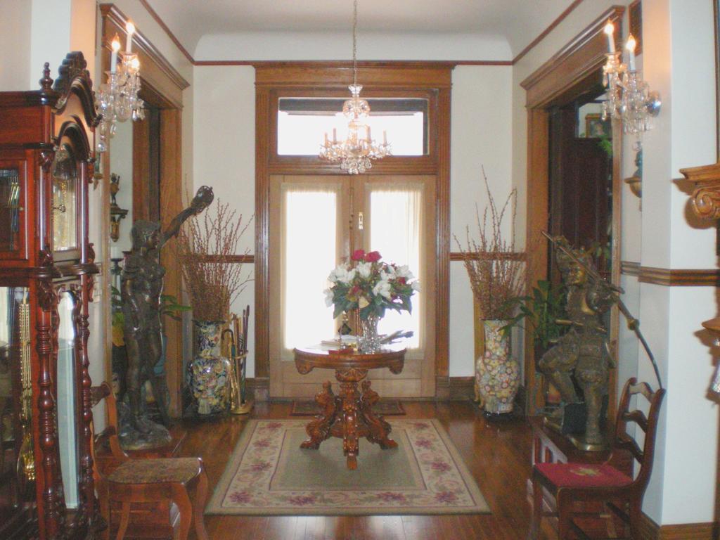 Beall Mansion An Elegant Bed & Breakfast Inn オールトン インテリア 写真