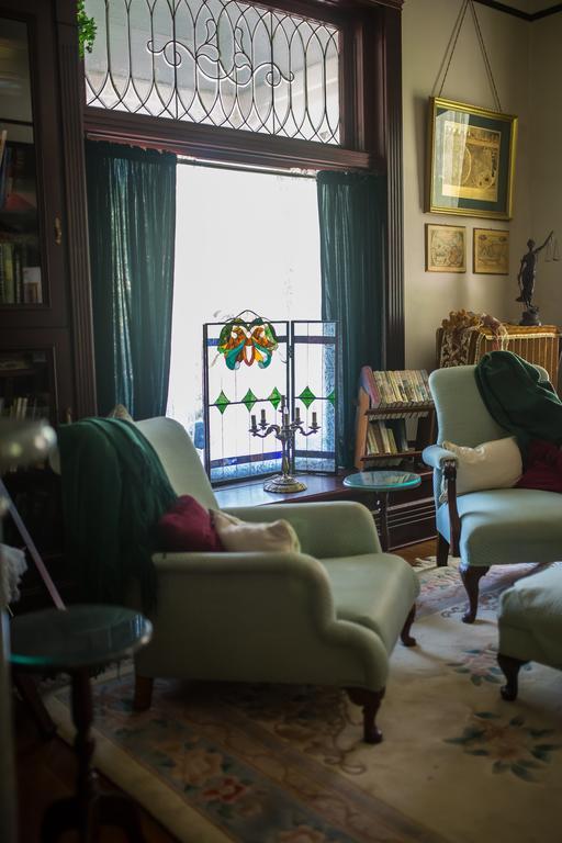 Beall Mansion An Elegant Bed & Breakfast Inn オールトン エクステリア 写真