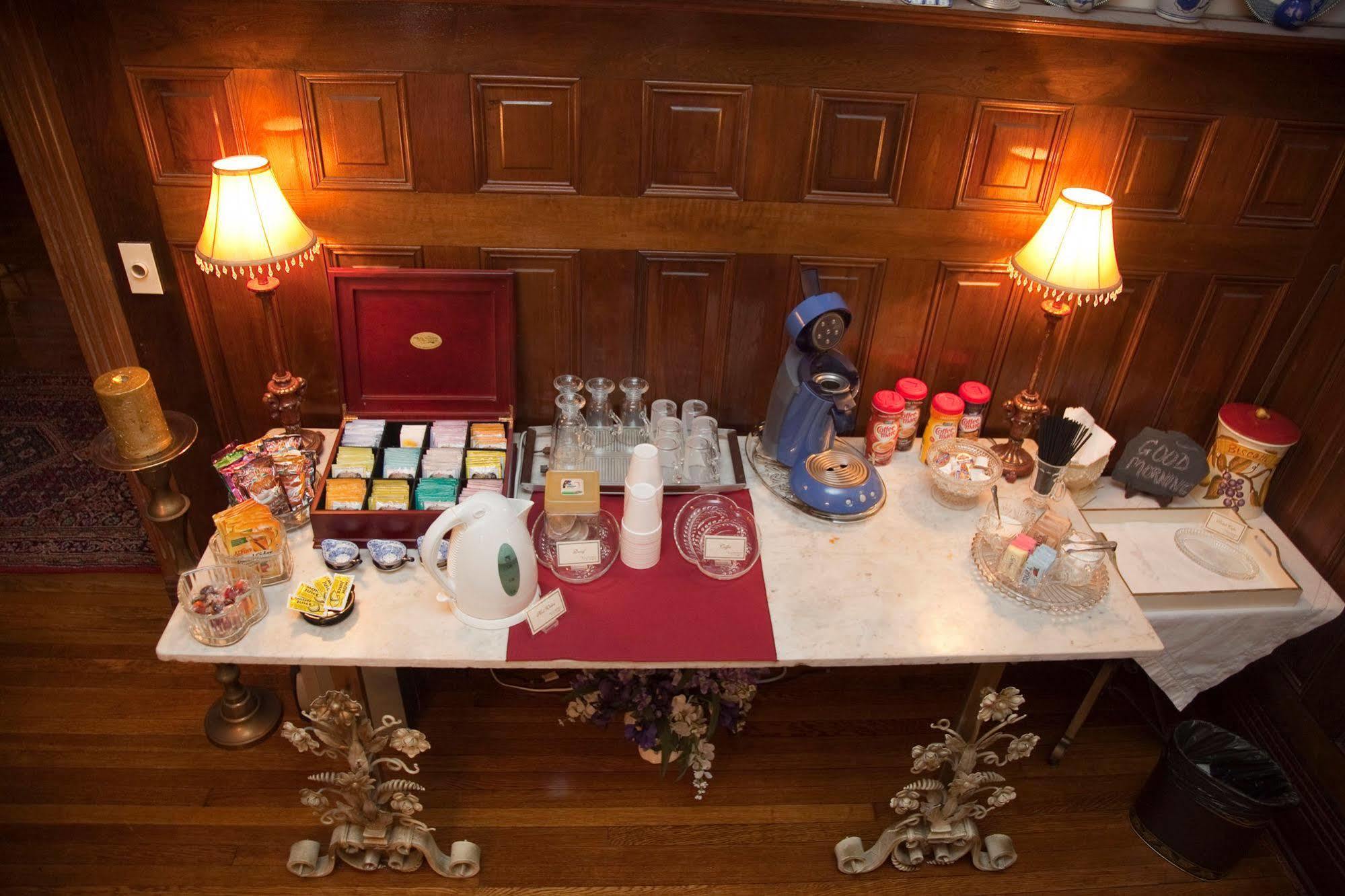 Beall Mansion An Elegant Bed & Breakfast Inn オールトン エクステリア 写真