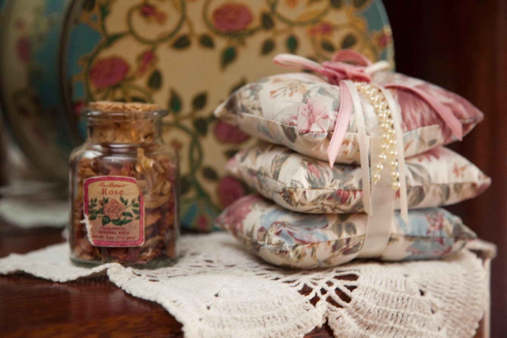 Beall Mansion An Elegant Bed & Breakfast Inn オールトン エクステリア 写真