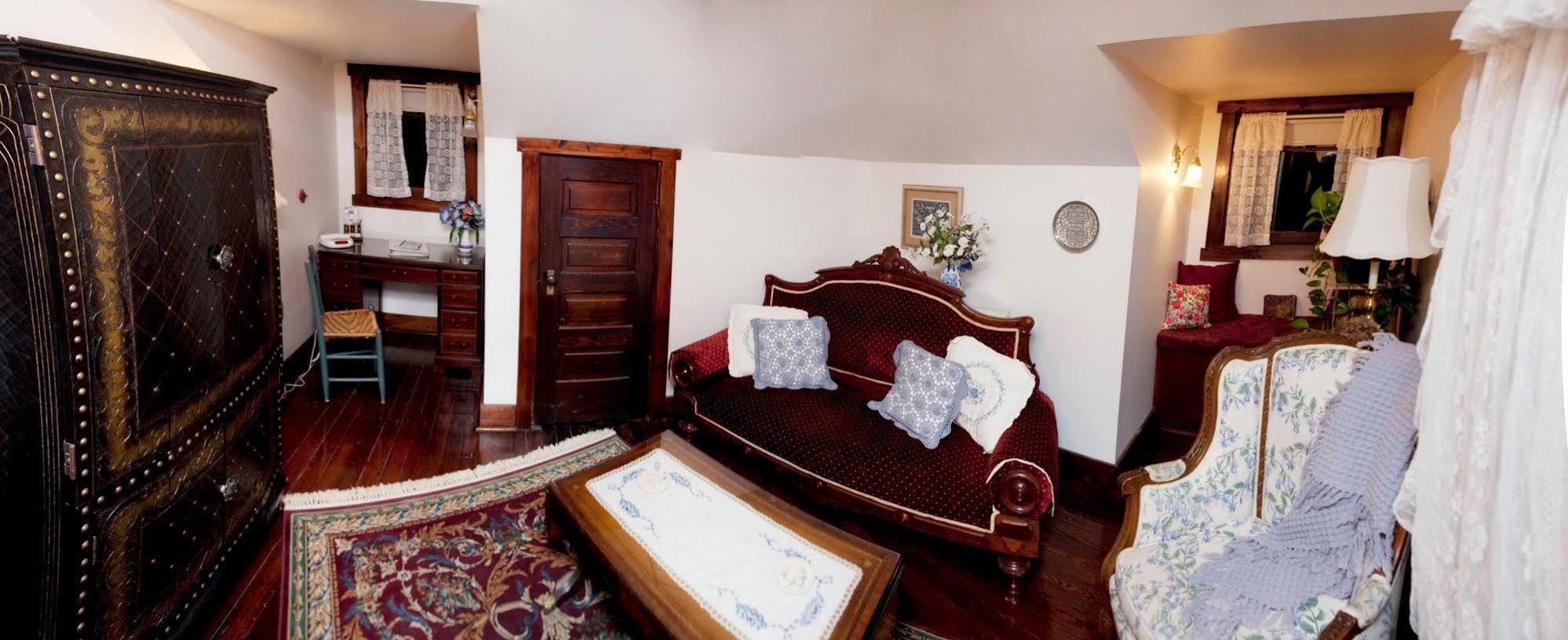 Beall Mansion An Elegant Bed & Breakfast Inn オールトン エクステリア 写真